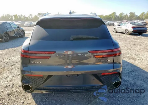 2022 Genesis Gv70 Base from USA, damaged, VIN KMUMCDTC4NU042870